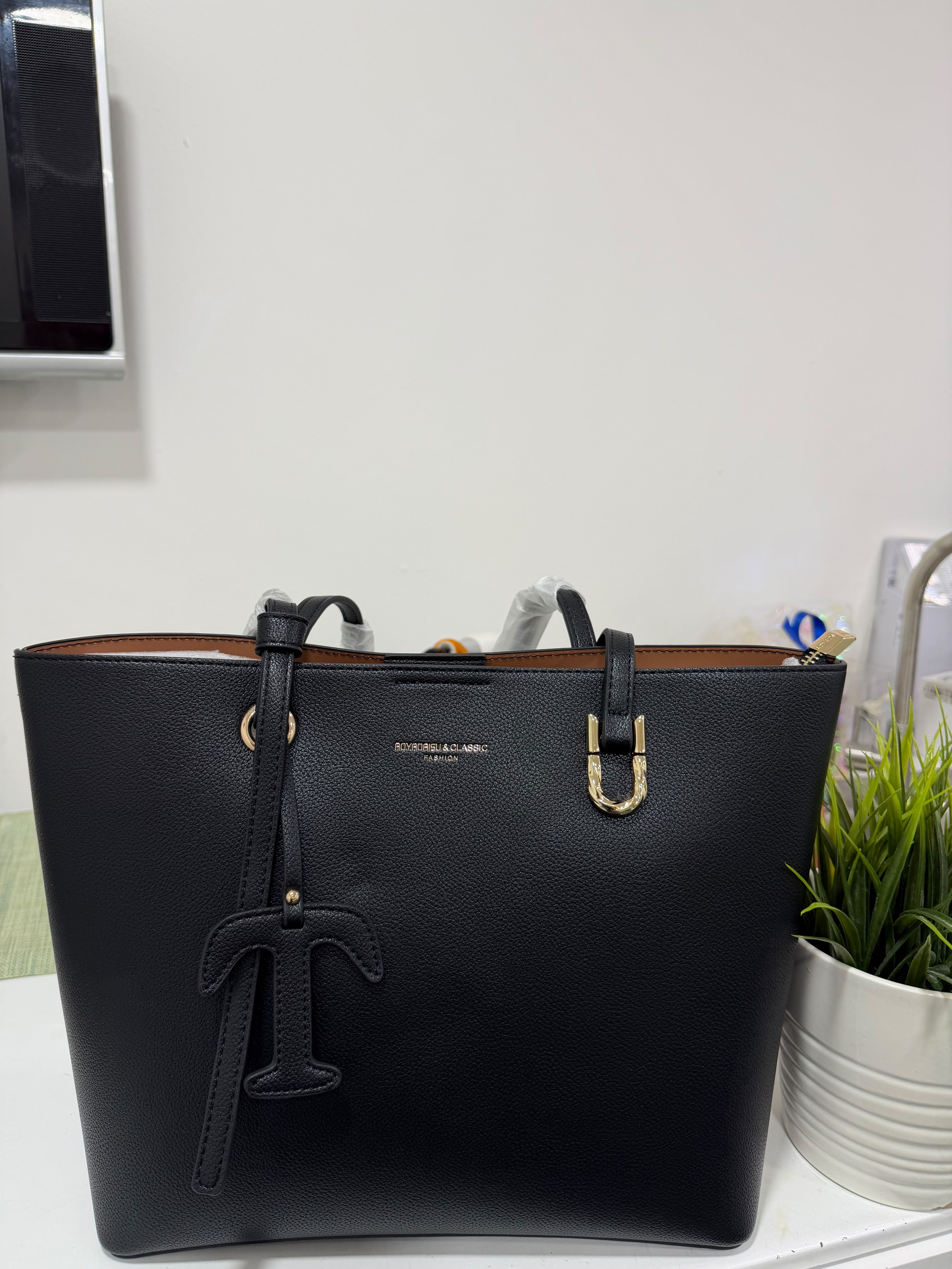 Cartera Shopper Negra
